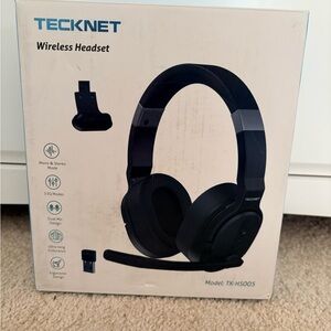 TeckNet Wireless Headset in Black